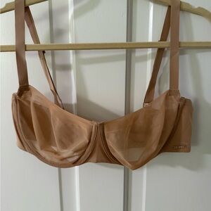 SKIMS Sheer Nude Underwire Bra 38C